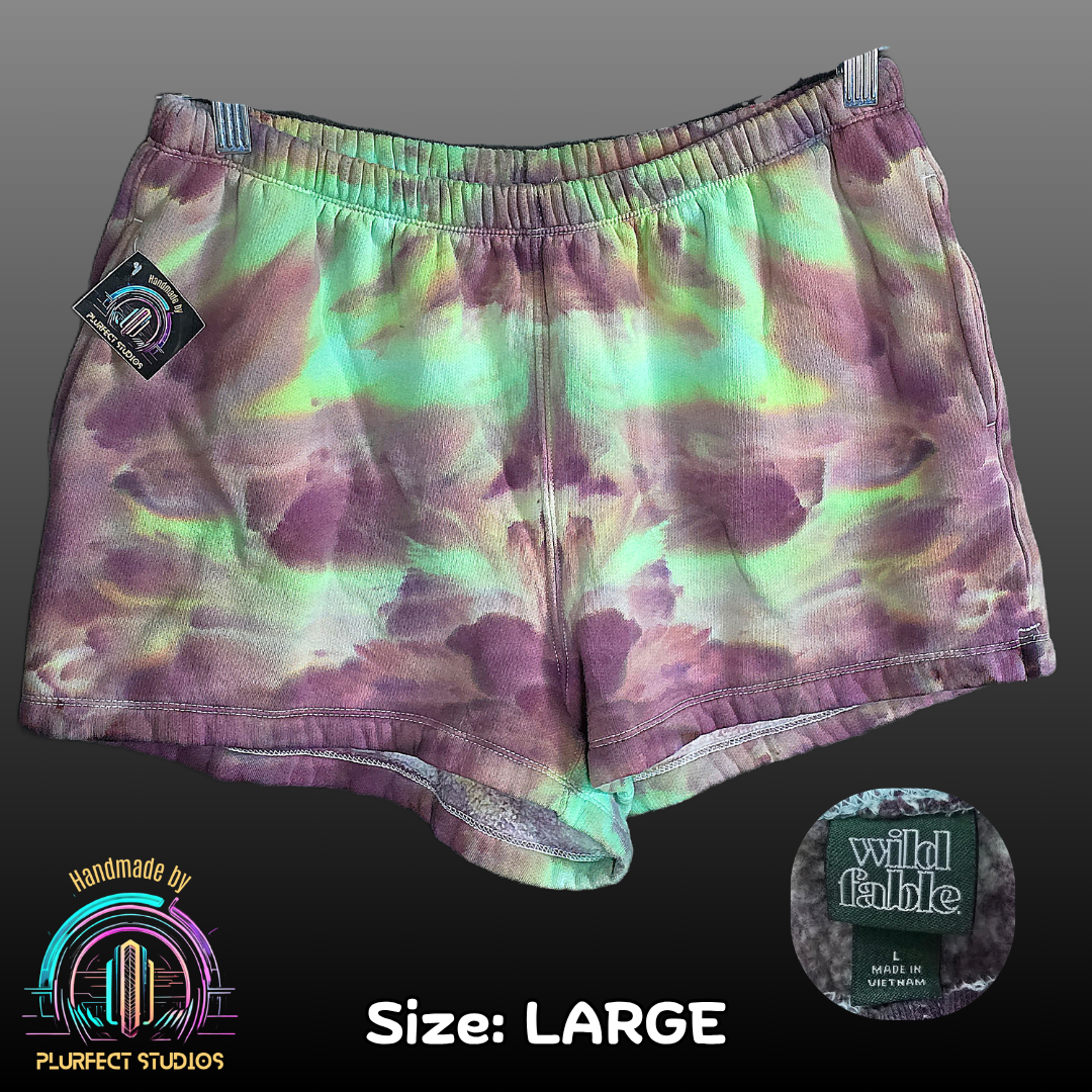 Incline Twist Tie Dye Sweatshorts