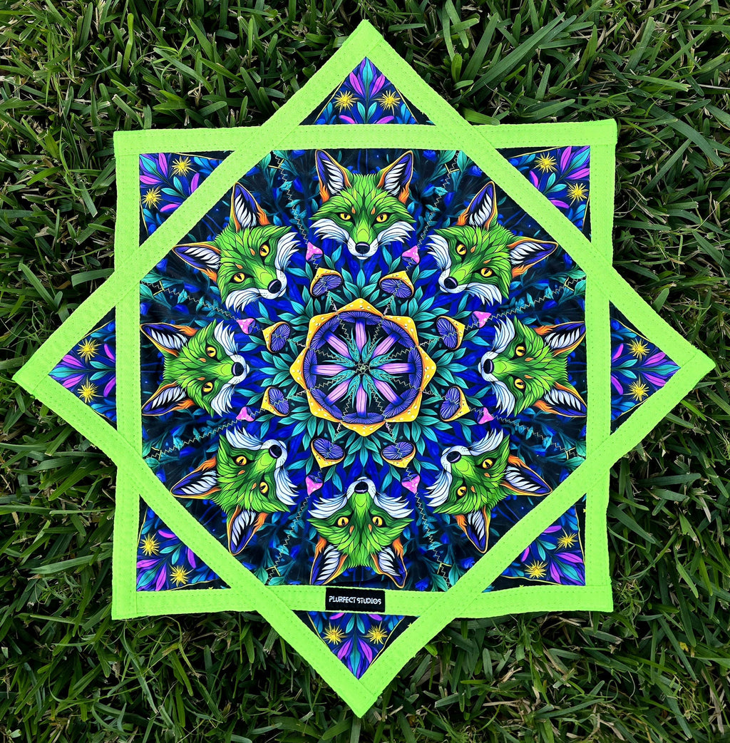 Flowstar - Stained Glass Fox - UV Reactive | Double-Sided | Zig-Zag Stitch - by PLURfect Studios