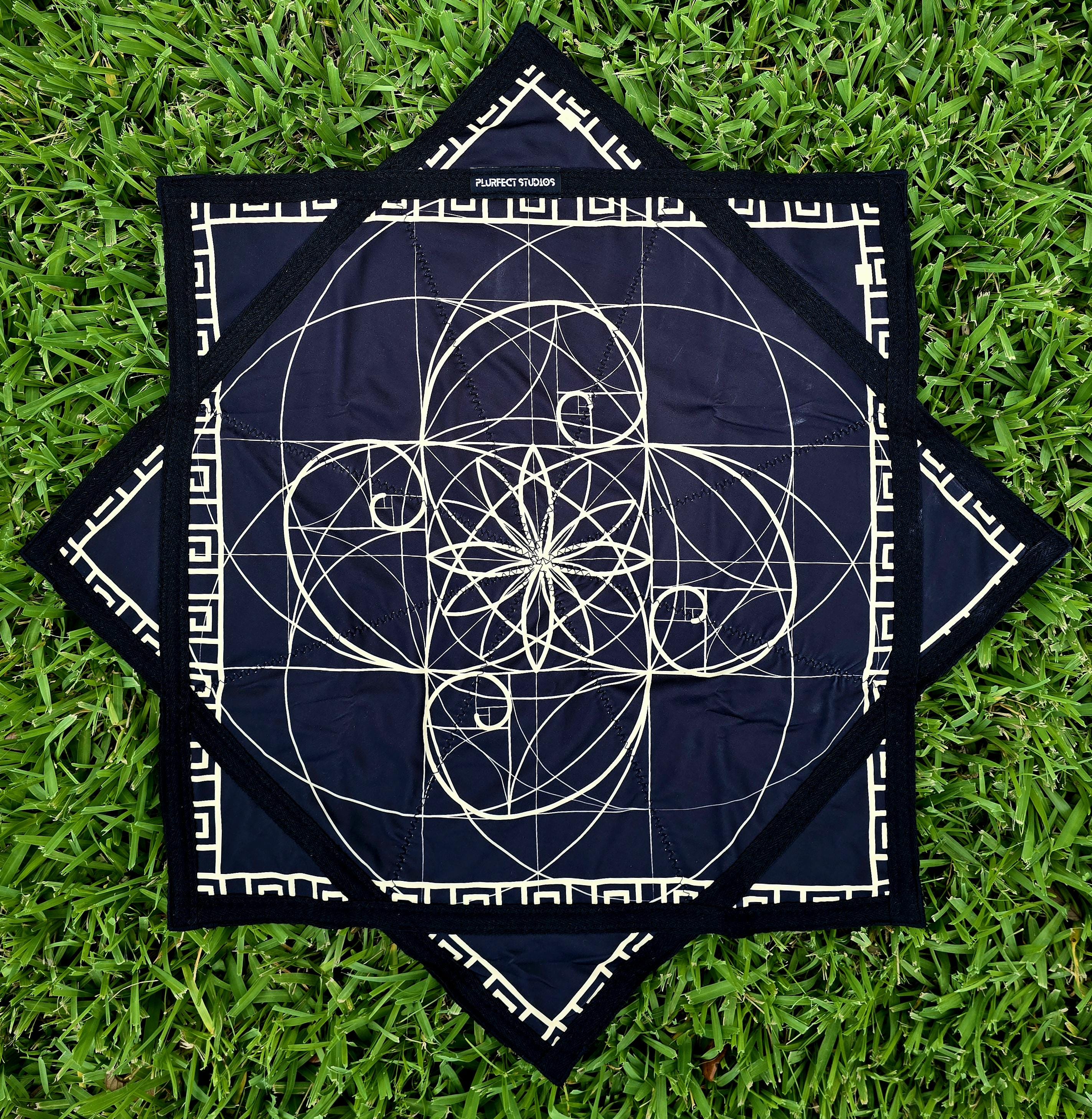 Eternal Legacy Flow Star -  Non UV Reactive | Double-Sided | Zig-Zag Stitch - by PLURfect Studios