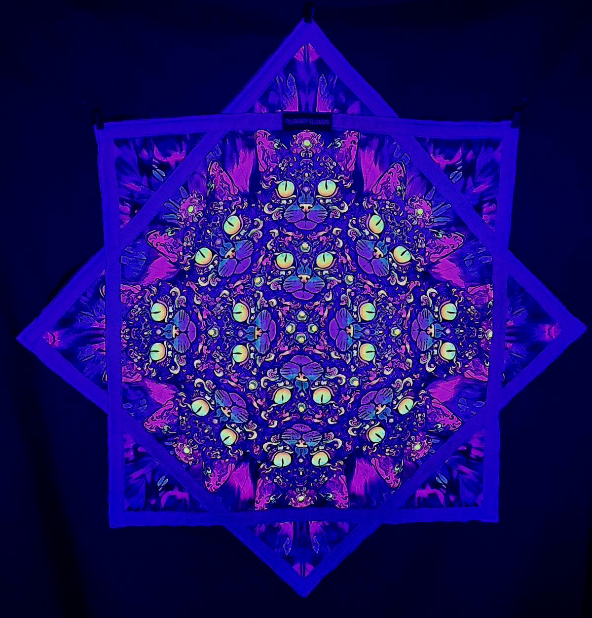 Flowstar - Fractal Cheshire Cat - UV Reactive | Double-Sided | Zig-Zag Stitch - by PLURfect Studios